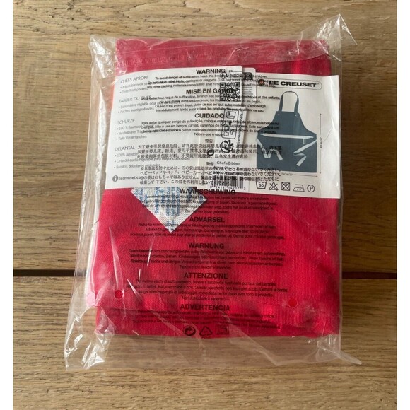 NEW Le Creuset Chef's Adult Apron, Cerise / Cherry Red - Picture 4 of 8